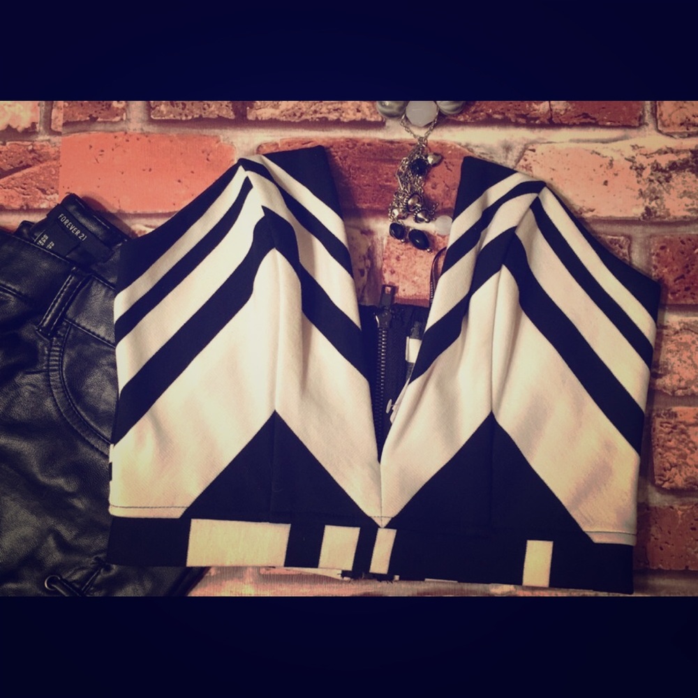 Forever 21 strapless crop top